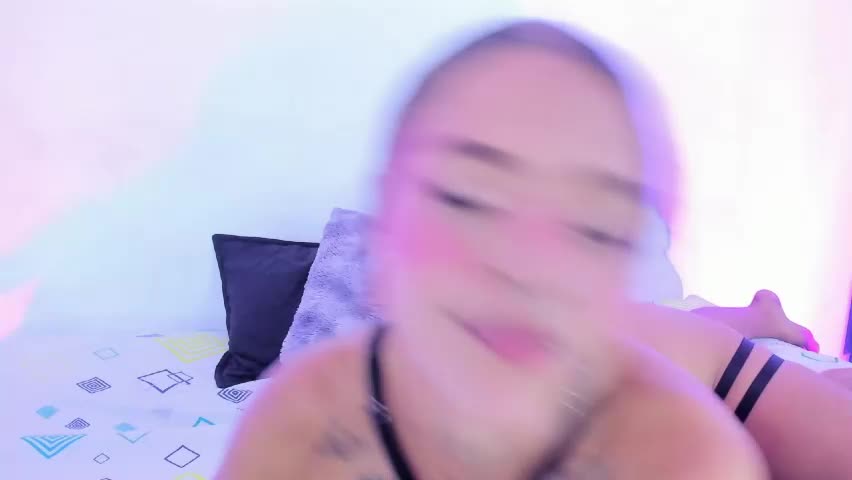 caroline_clark420 Live Sex May 31, 2026