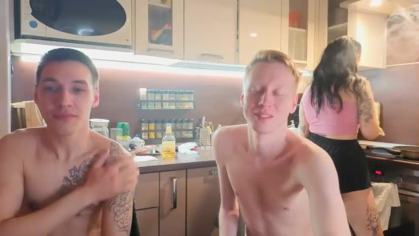 omg_pie Live Sex May 31, 2026