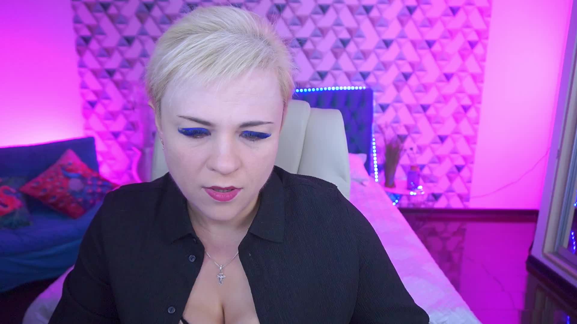 CrystalVibe Live Sex June 1, 2026