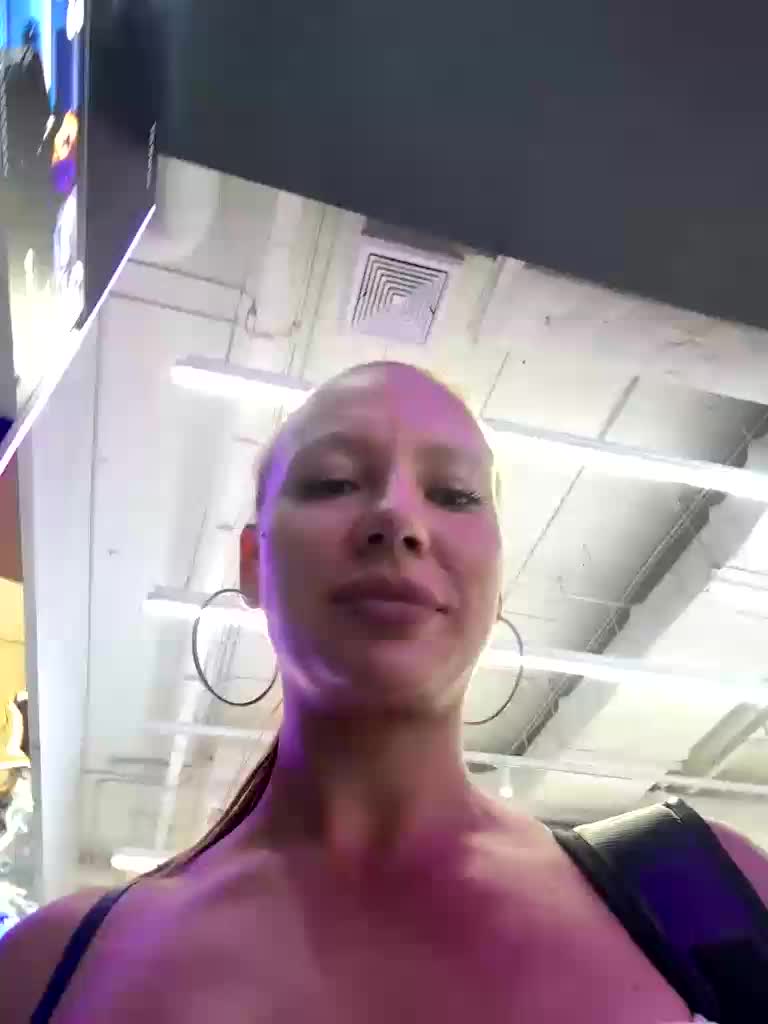 Linnea-67 Live Sex June 1, 2026