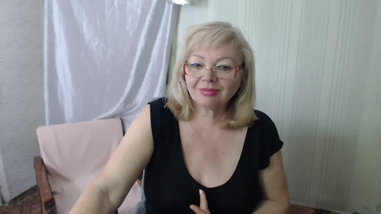 EvelynLoveShy Live Sex June 1, 2026