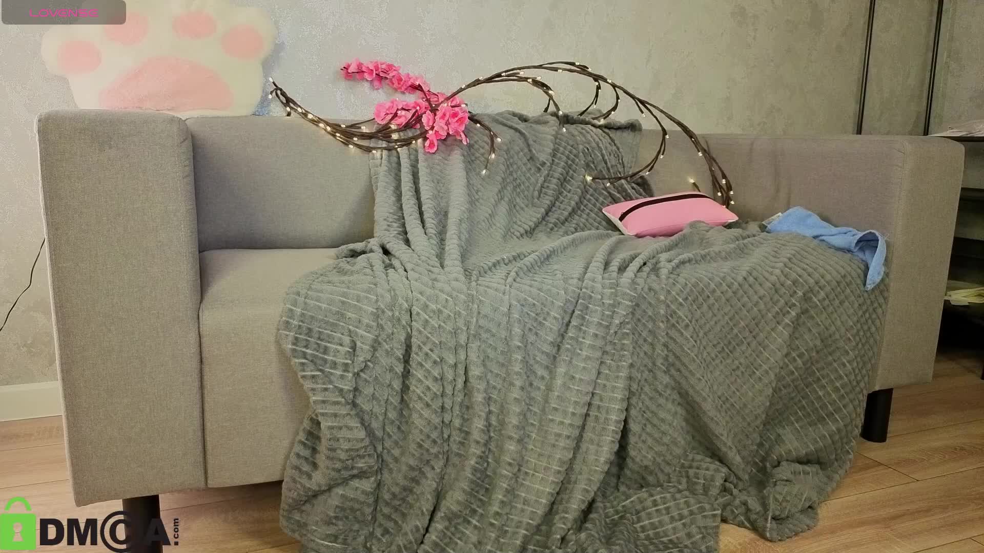 Vivien-Ross Live Sex June 1, 2026