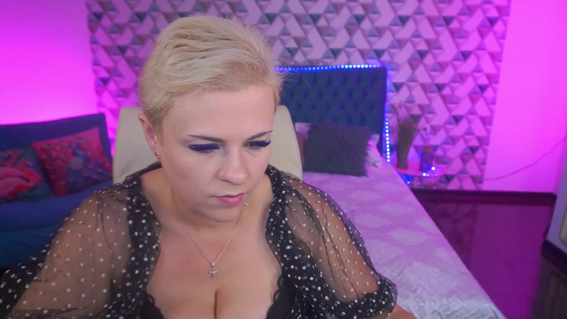 CrystalVibe Live Sex June 2, 2026