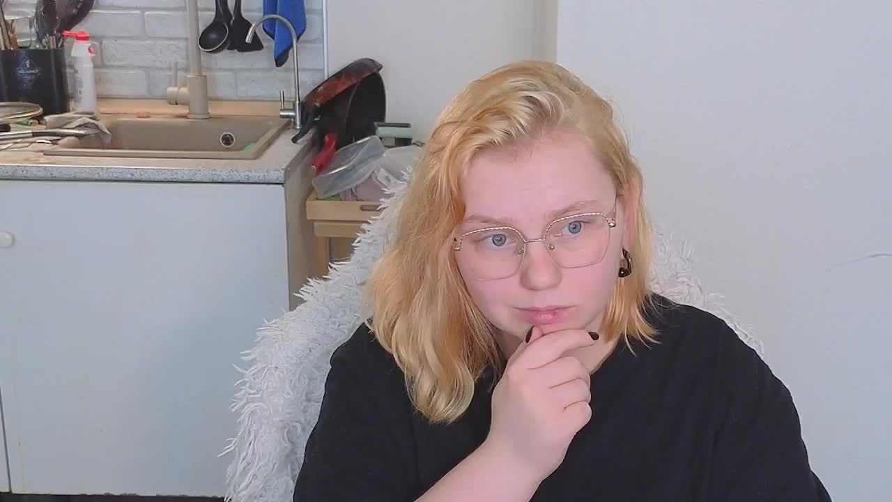 softifocus Live Sex June 3, 2026