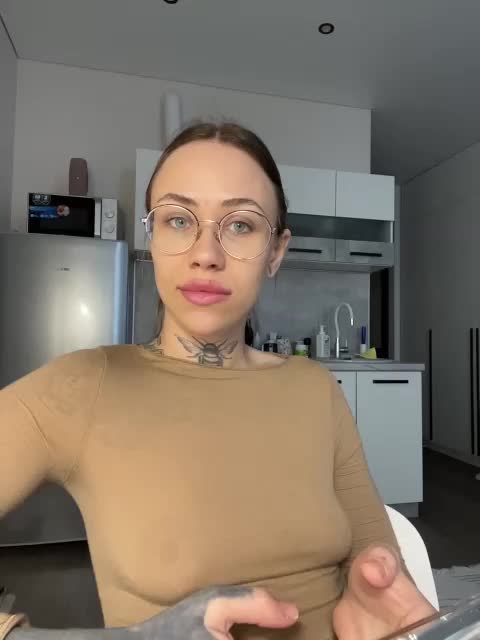 v_-_-_v Live Sex June 3, 2026