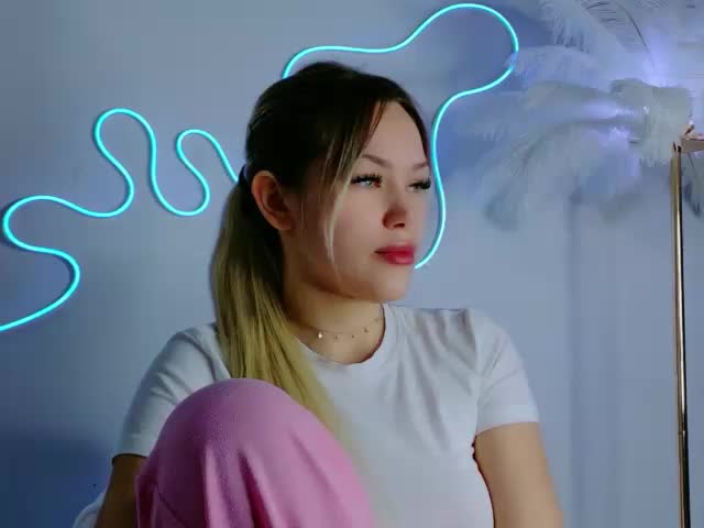 Eva-Kitty1 Live Sex June 3, 2026