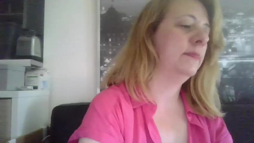 foxluisa Live Sex June 3, 2026