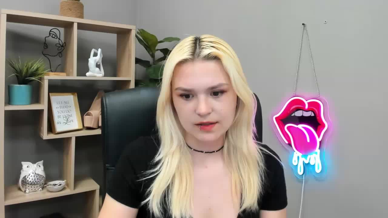 SweetLilyxo Live Sex June 3, 2026