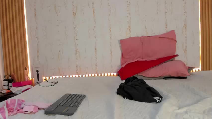 1threestar Live Sex June 3, 2026
