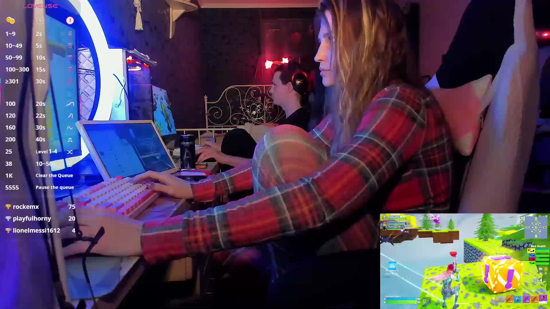 FukinHotCouple Live Sex June 3, 2026