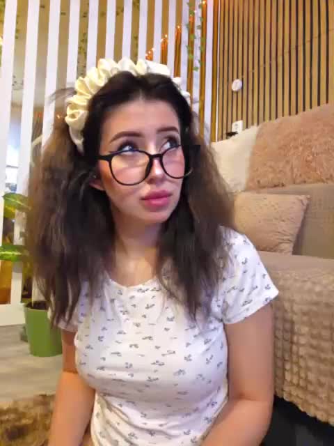 -Violetttttka- Live Sex June 3, 2026