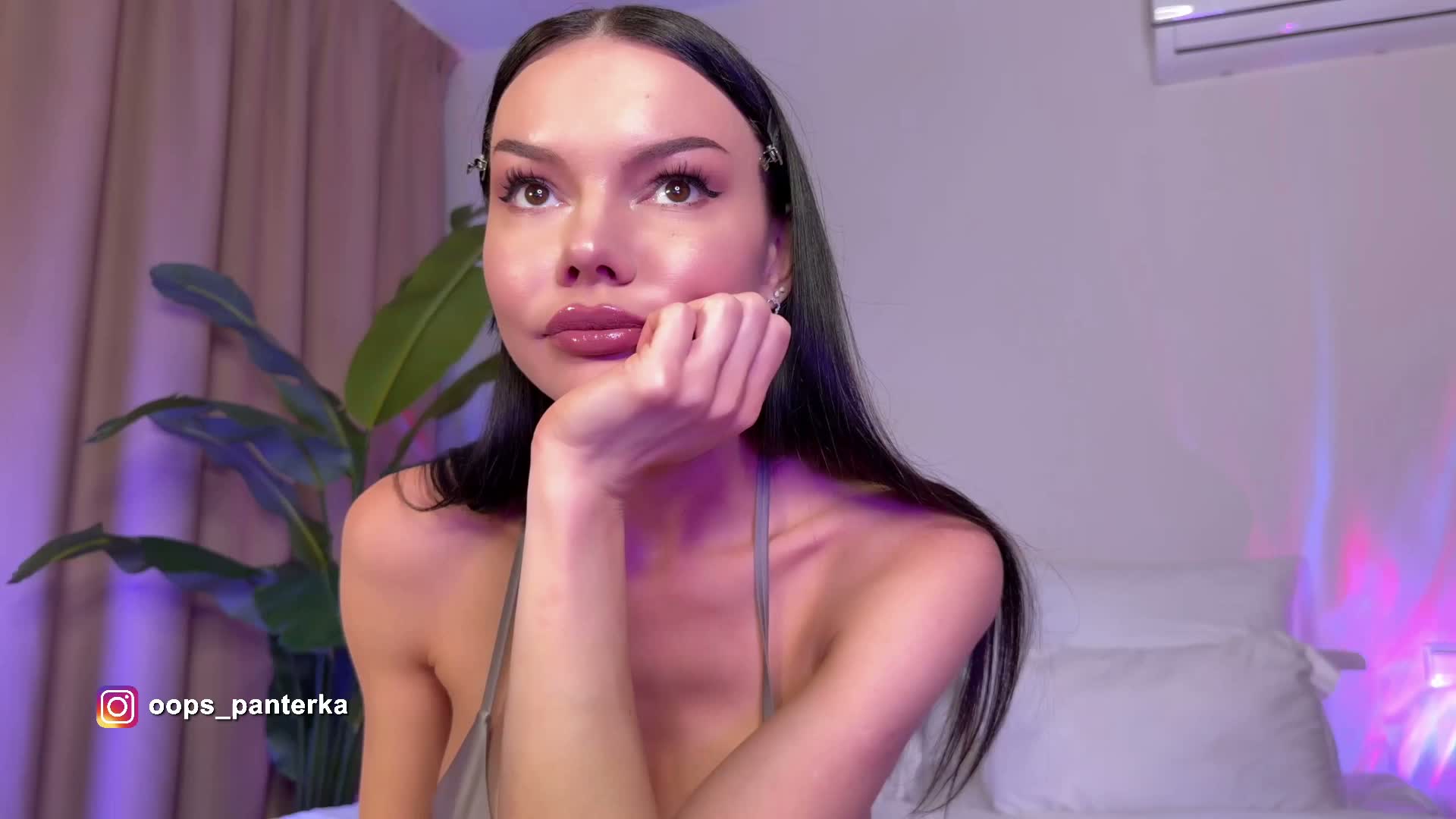 Amyleeplayss Live Sex June 4, 2026