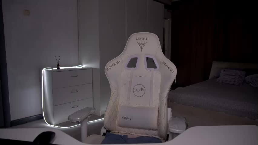 evelina_fox Live Sex June 4, 2026