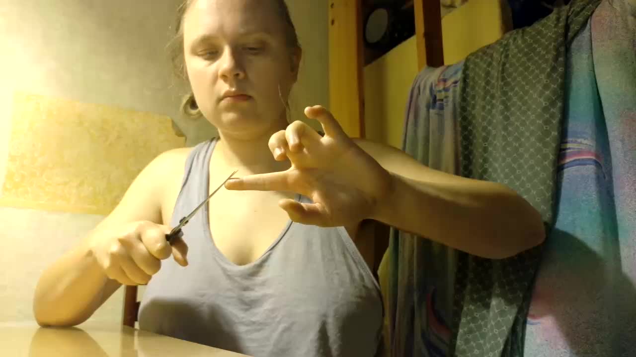 Frummi Live Sex June 4, 2026