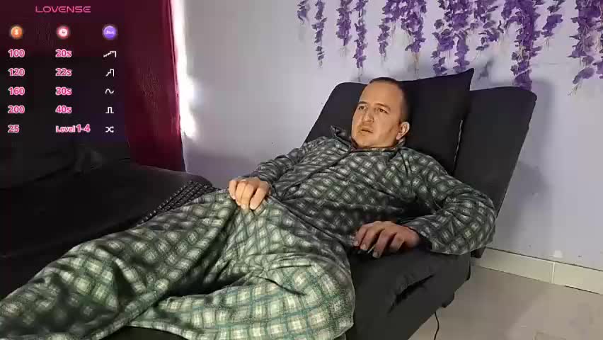 yazflor Live Sex June 4, 2026