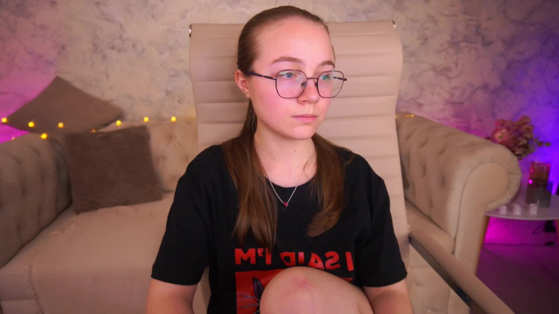 ArrinaWairr Live Sex June 4, 2026