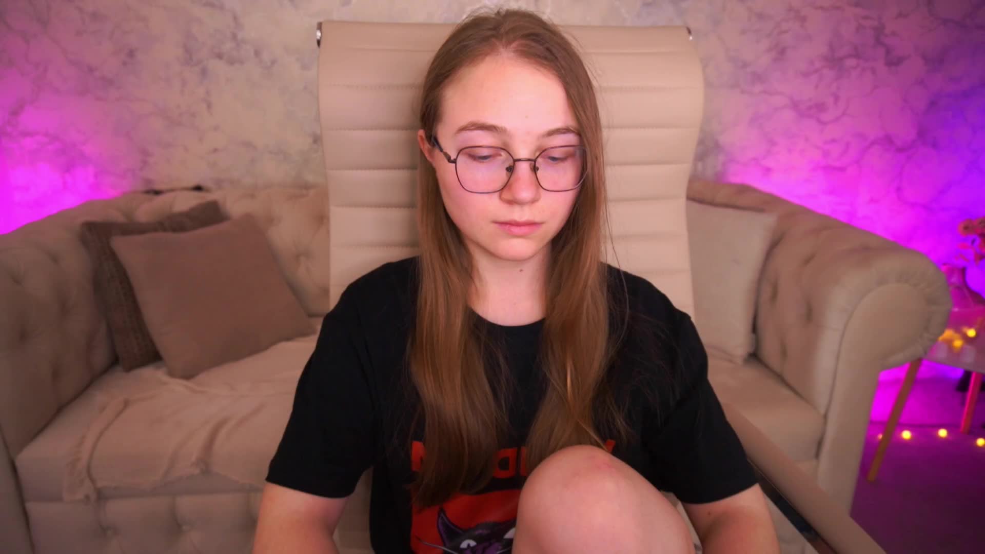 ArrinaWairr Live Sex June 4, 2026
