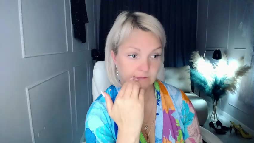 emmmam Live Sex June 4, 2026