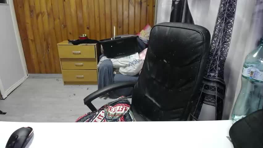 xxxnewlywedsxxx Live Sex June 5, 2026