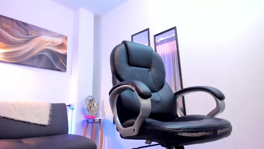 tommas_johnson Live Sex June 5, 2026