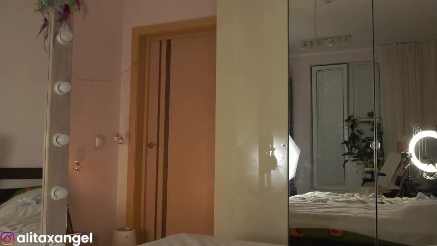 alitaangel_ Live Sex June 5, 2026