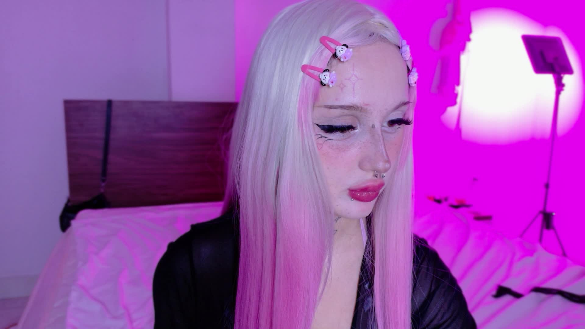 lolykari Live Sex June 6, 2026