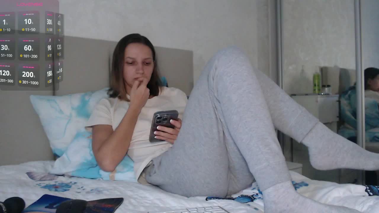 Alisa-W Live Sex June 6, 2026
