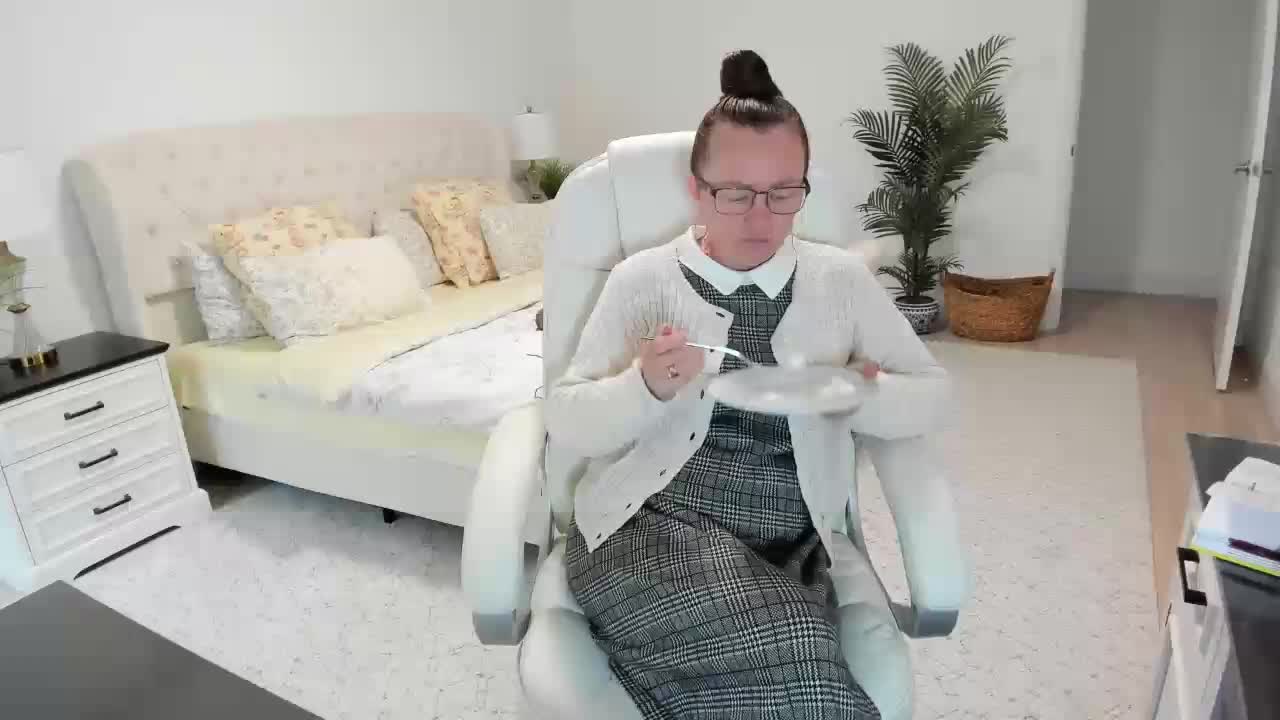 -Michelle- Live Sex June 6, 2026