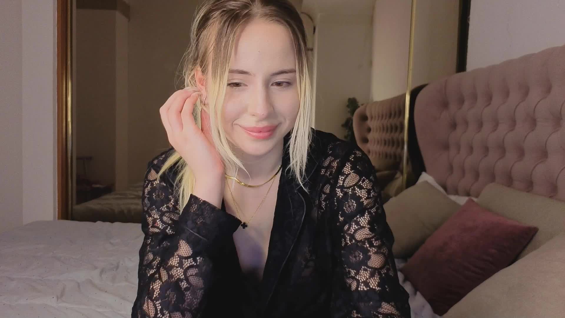 Bella-crazyy Live Sex June 6, 2026