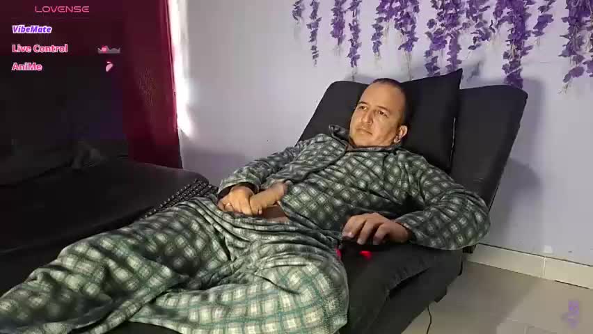 yazflor Live Sex June 6, 2026
