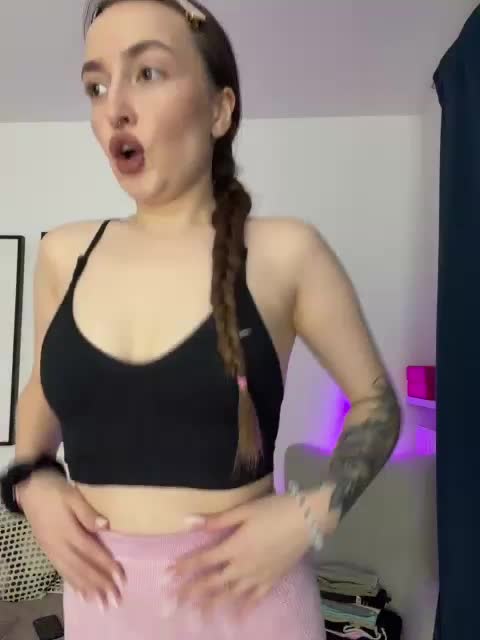 ChloeMeow Live Sex June 7, 2026