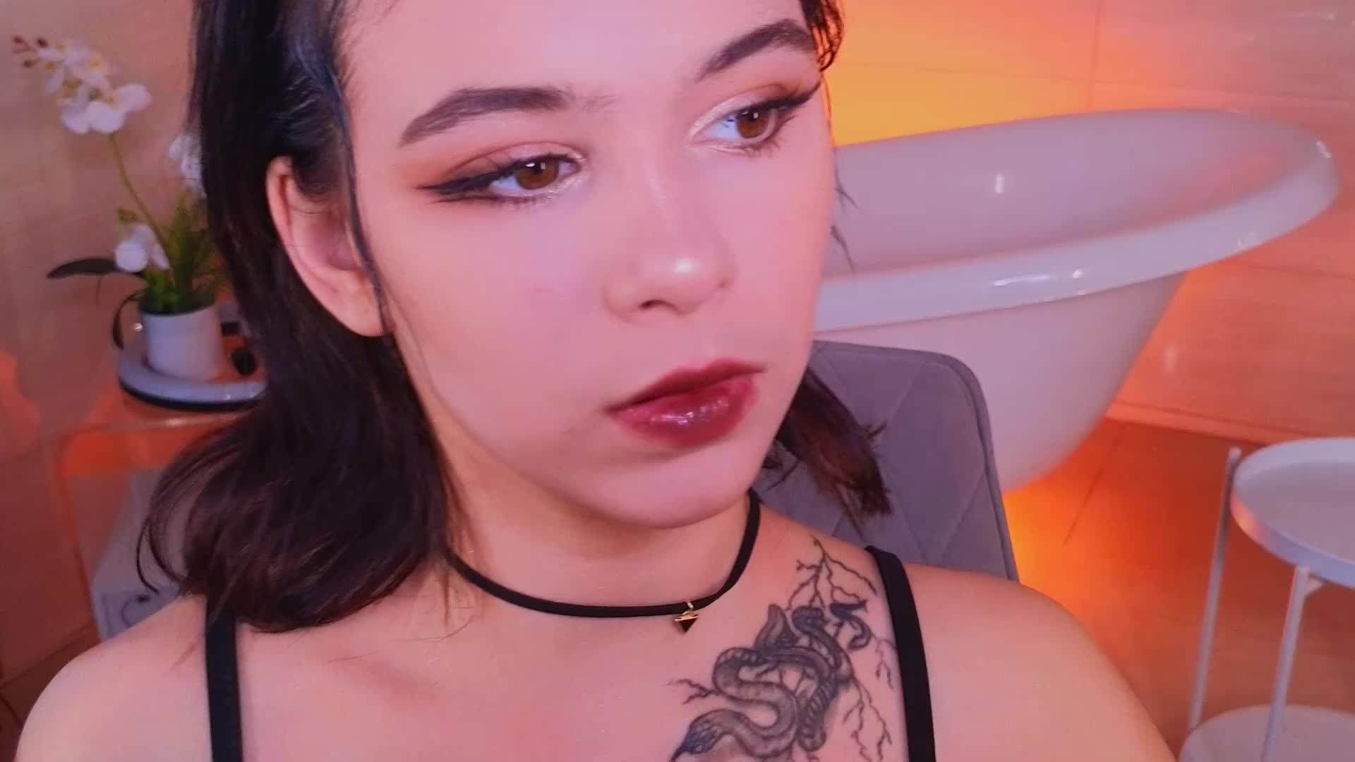 CoralineJones Live Sex June 7, 2026