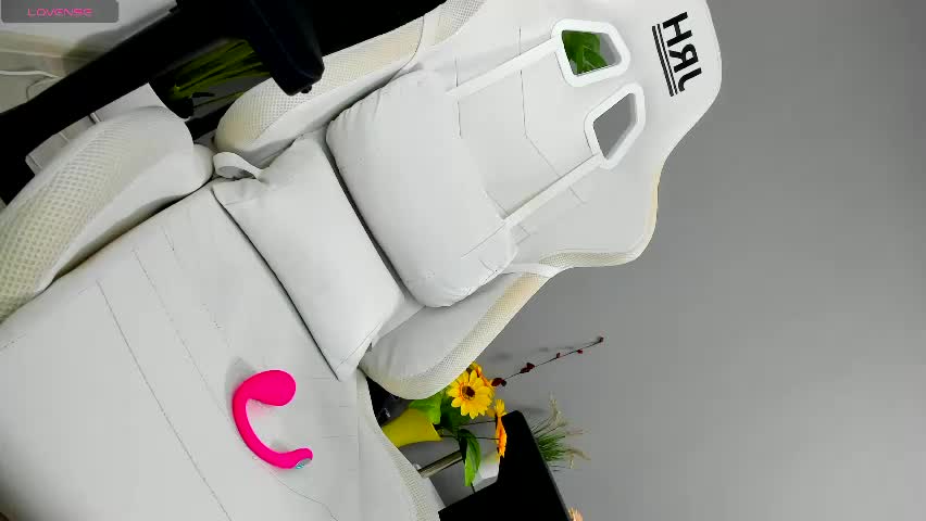 eveeevian Live Sex June 7, 2026