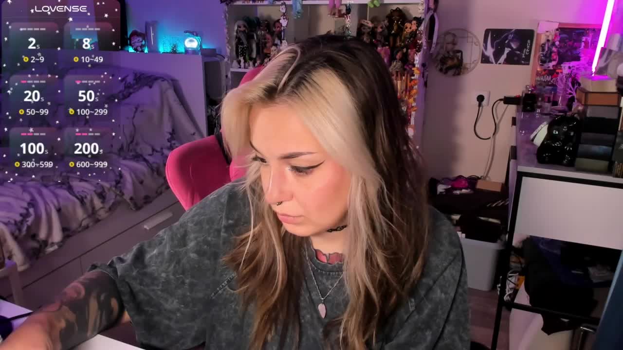ChloeKohaku Live Sex June 8, 2026