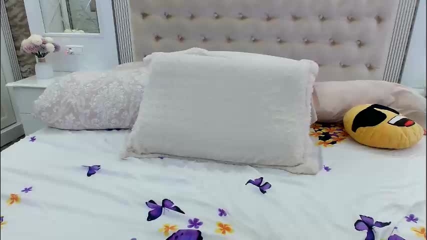 mommy4y Live Sex June 8, 2026