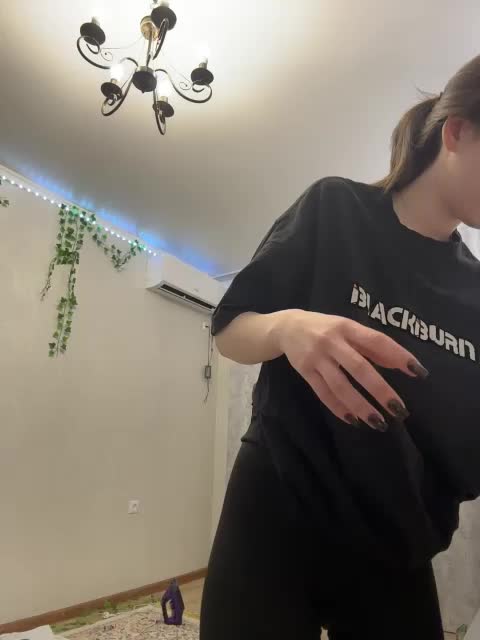 ShyAlya Live Sex June 8, 2026