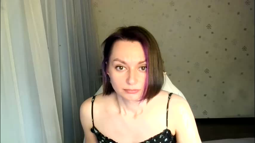 lunaa_bluee Live Sex June 8, 2026