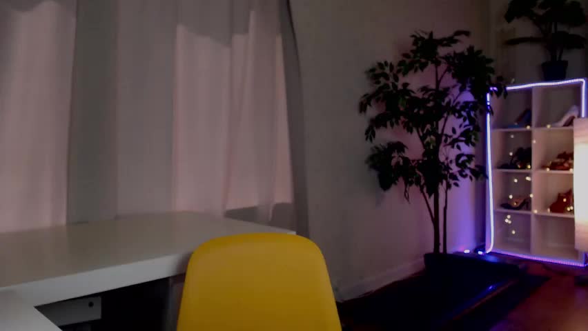 queensy_sins_x Live Sex June 8, 2026
