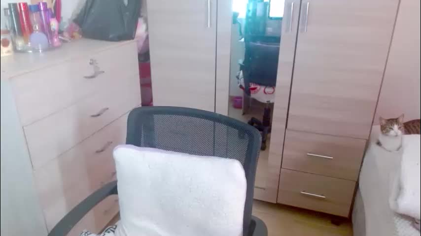 zoe_sexy69 Live Sex June 8, 2026
