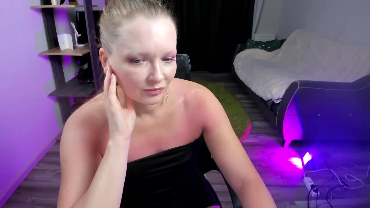 StrippingLady Live Sex June 9, 2026