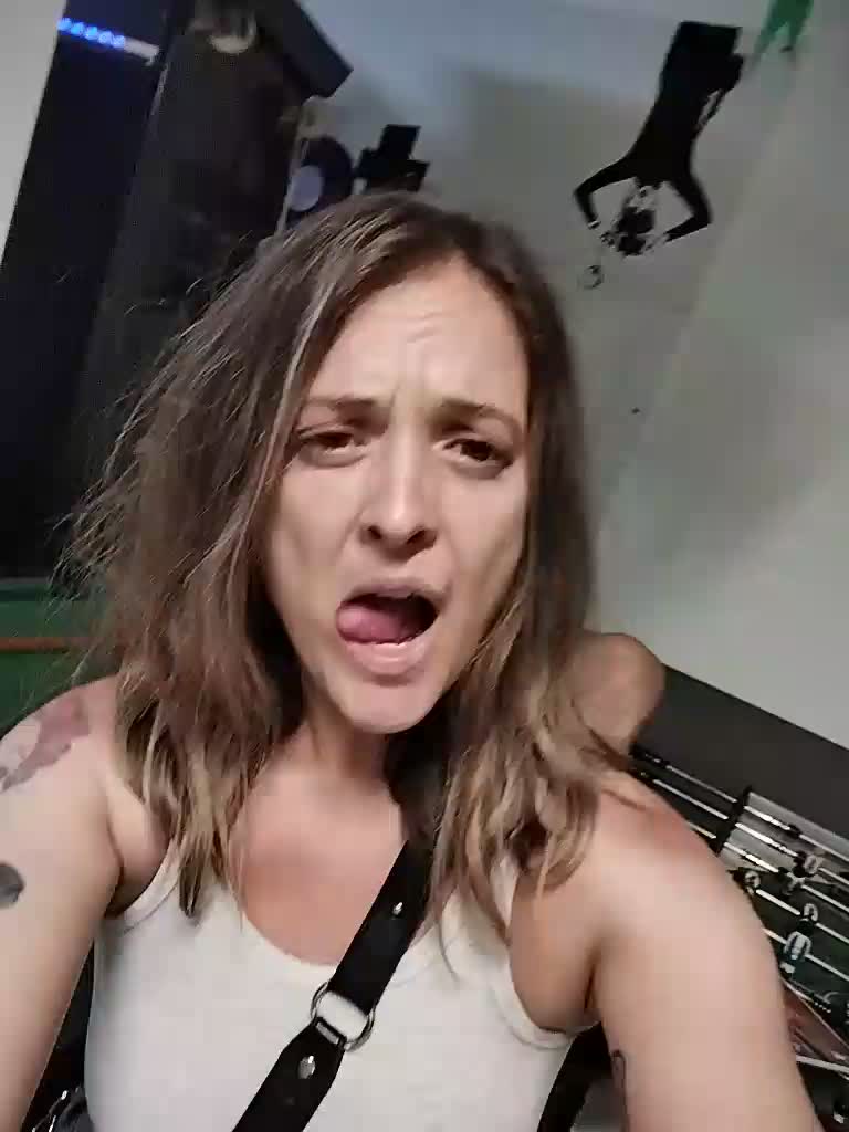 BigTwiXXX Live Sex June 9, 2026