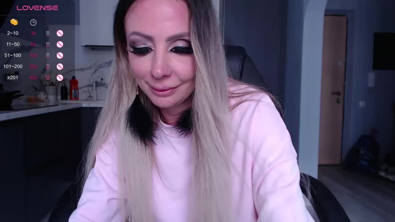 blondalina Live Sex June 9, 2026