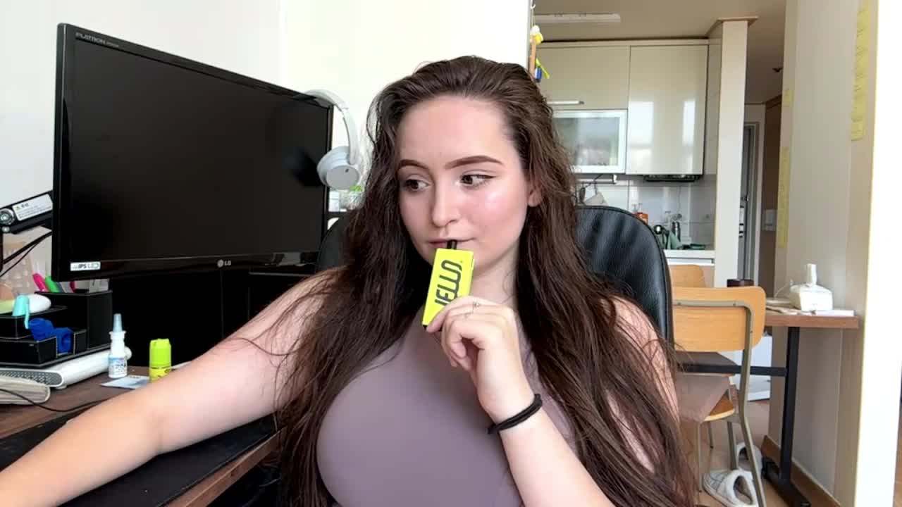 EmillyCarte Live Sex June 10, 2026
