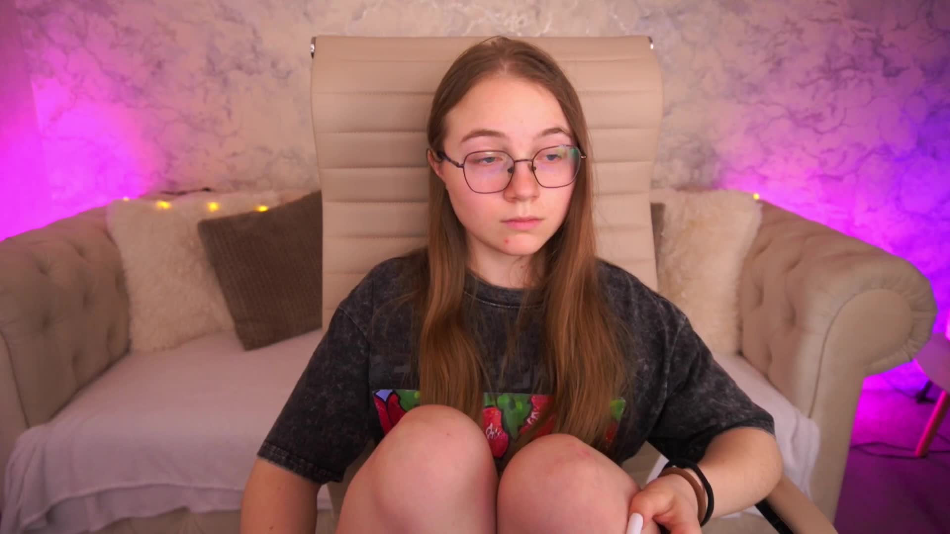 ArrinaWairr Live Sex June 10, 2026