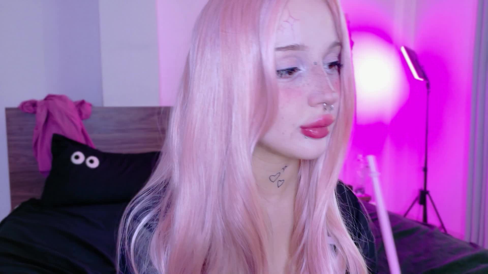 lolykari Live Sex June 11, 2026