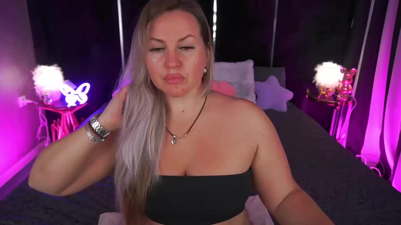 KiraCandyS Live Sex June 11, 2026