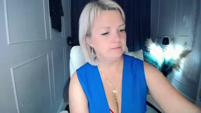 emmmam Live Sex June 11, 2026