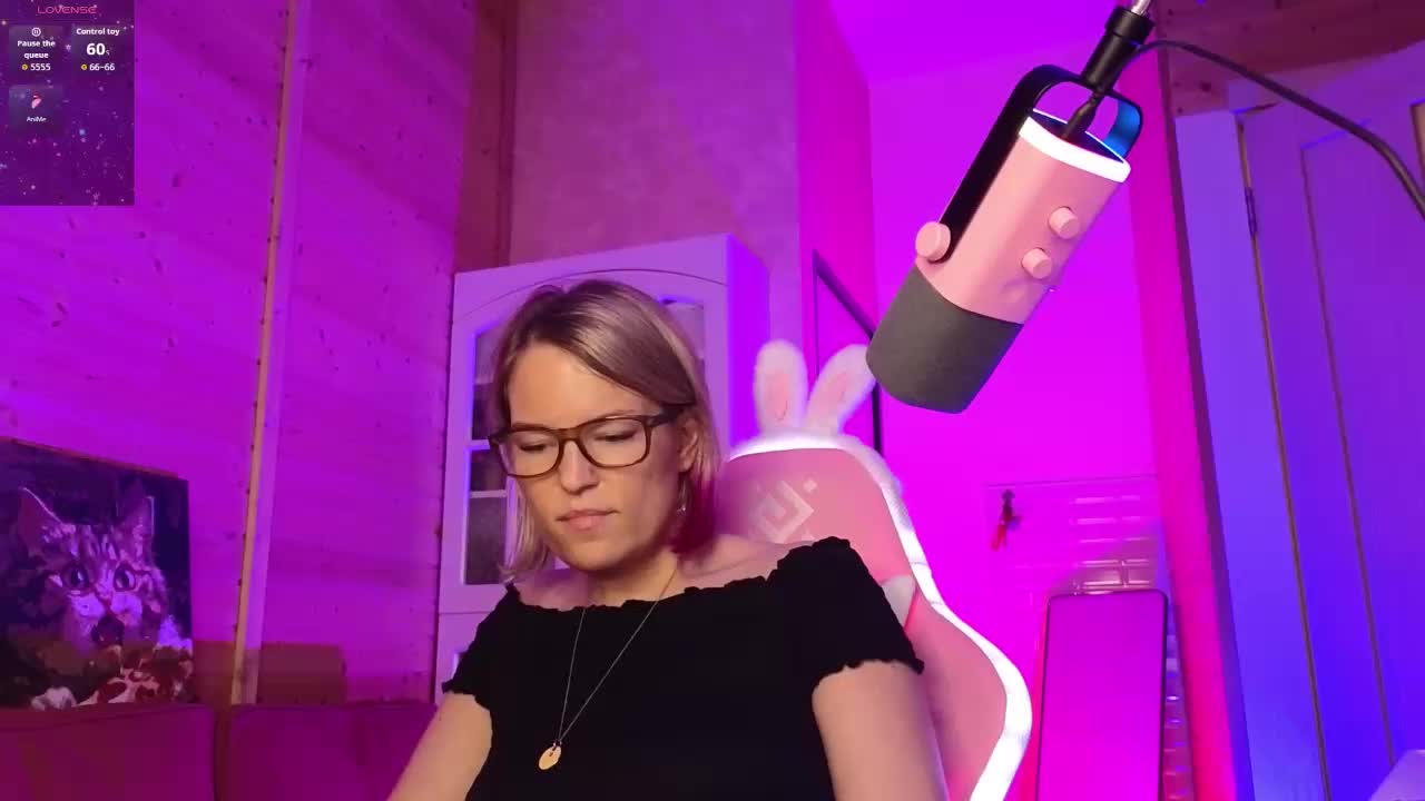 Findom_Lady_Shine Live Sex June 12, 2026
