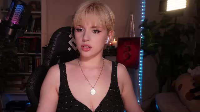 chriss_foxx Live Sex June 12, 2026