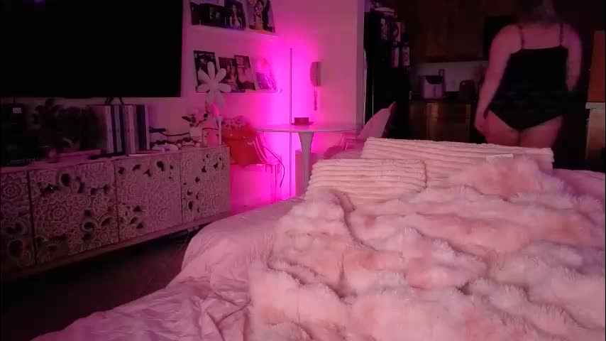 piggyrose Live Sex June 12, 2026